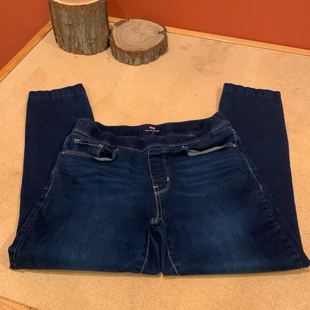 Levi's Blue Pull-On Skinny Spandex Jeans Size 8